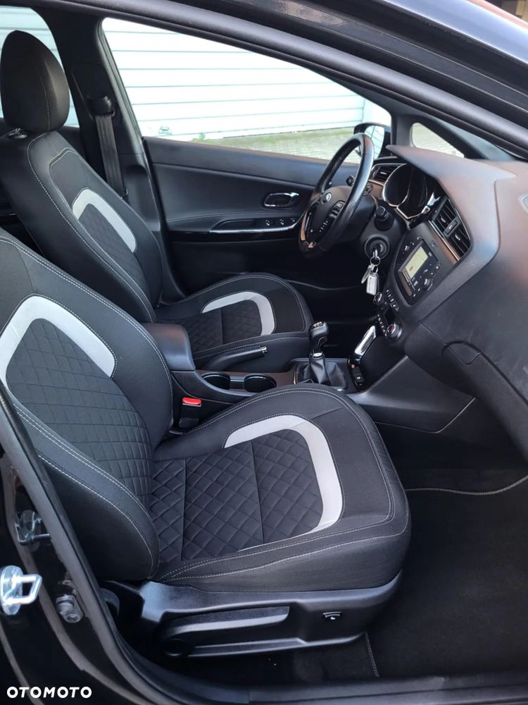 Kia Ceed 1.6 CRDi 136 ISG SW GT Line - 7