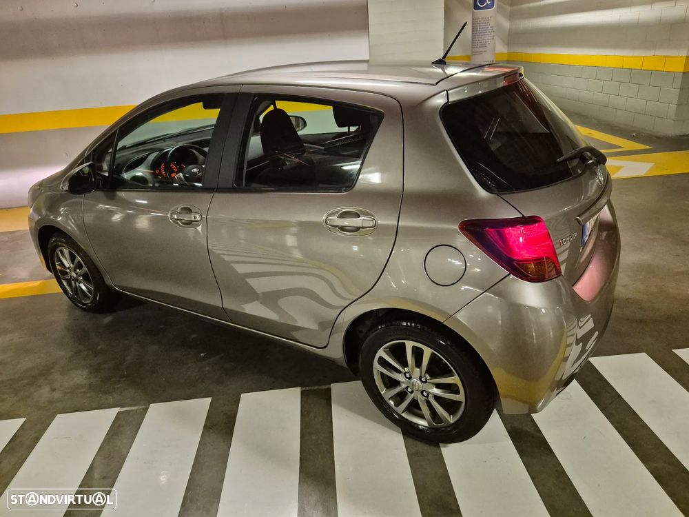 Toyota Yaris 1.0 VVT-i ACtive+AC - 17
