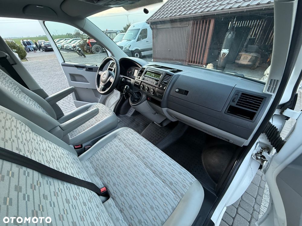 Volkswagen Transporter - 30