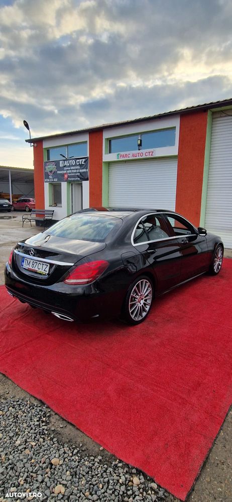 Mercedes-Benz C - 24