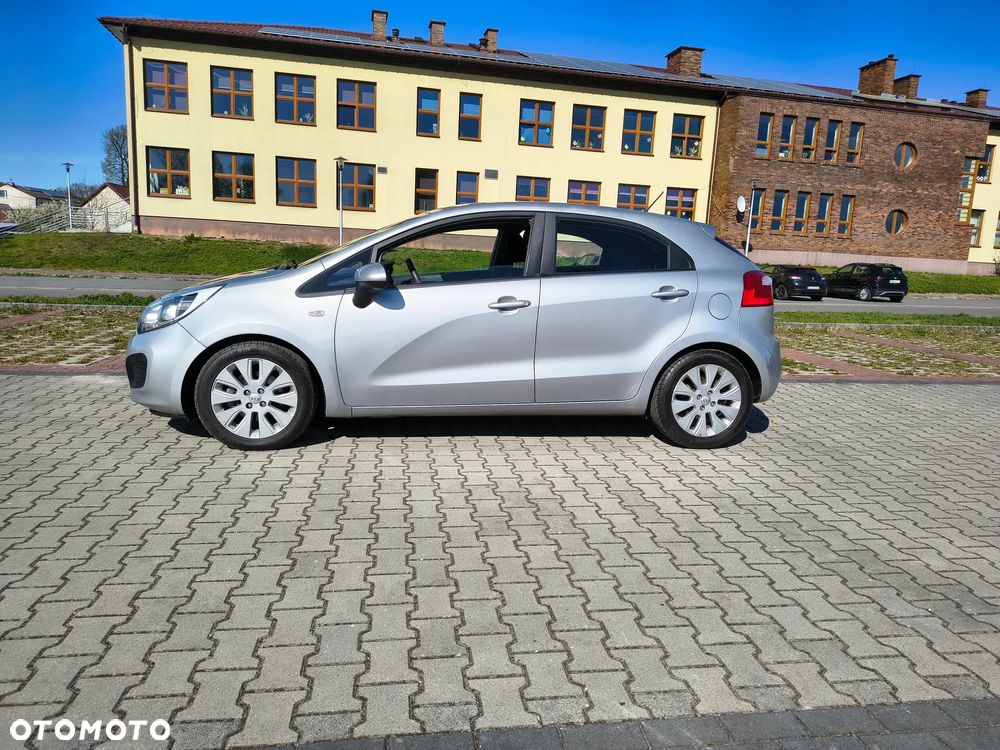 Kia Rio 1.2 Dream Team Edition - 7