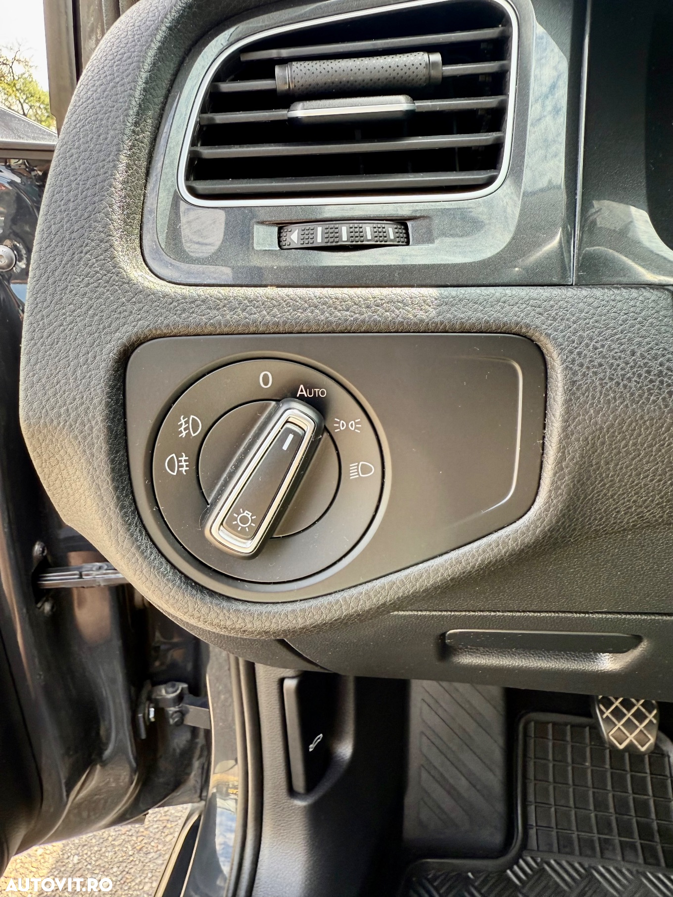 Volkswagen Golf 1.6 TDI Comfortline - 23