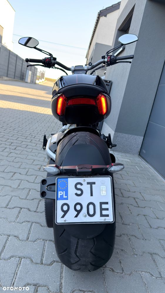 Ducati Diavel - 12