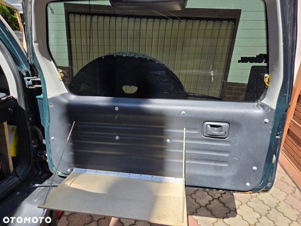 Suzuki Grand Vitara - 23