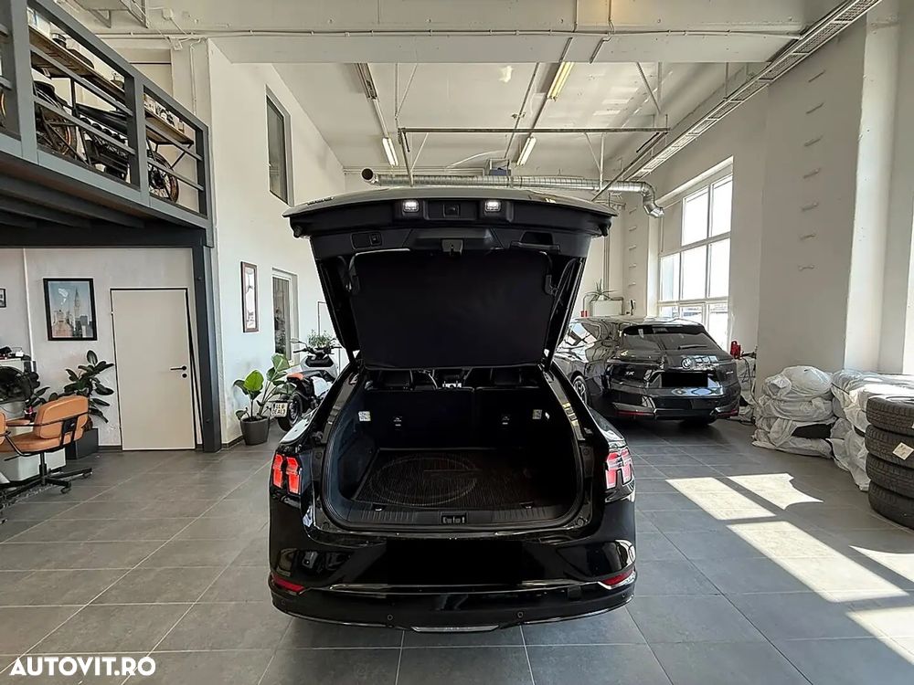 Ford Mustang Mach-E AWD PREMIUM - 30