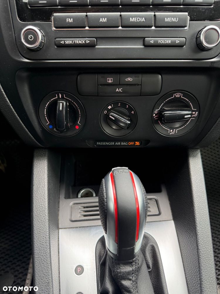 Volkswagen Jetta - 10