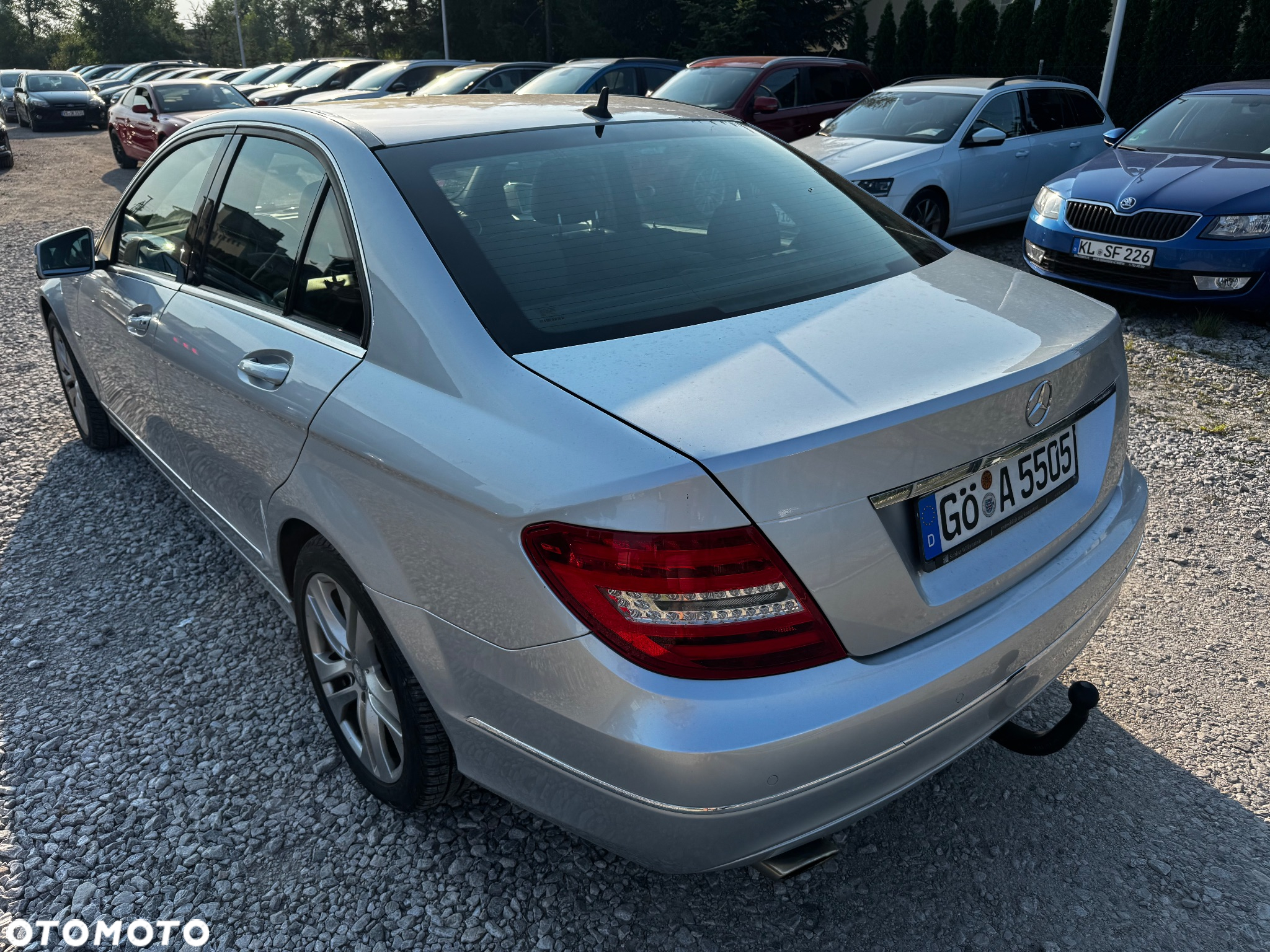 Mercedes-Benz Klasa C 200 CGI BlueEff Avantgarde - 12
