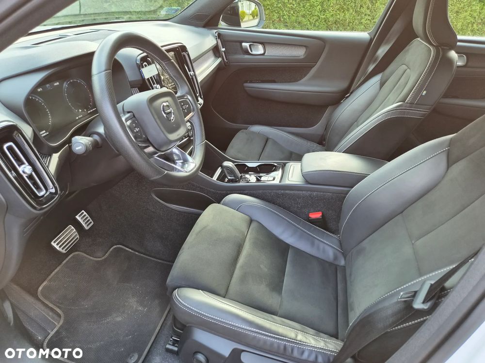 Volvo XC 40 T3 R-Design - 10