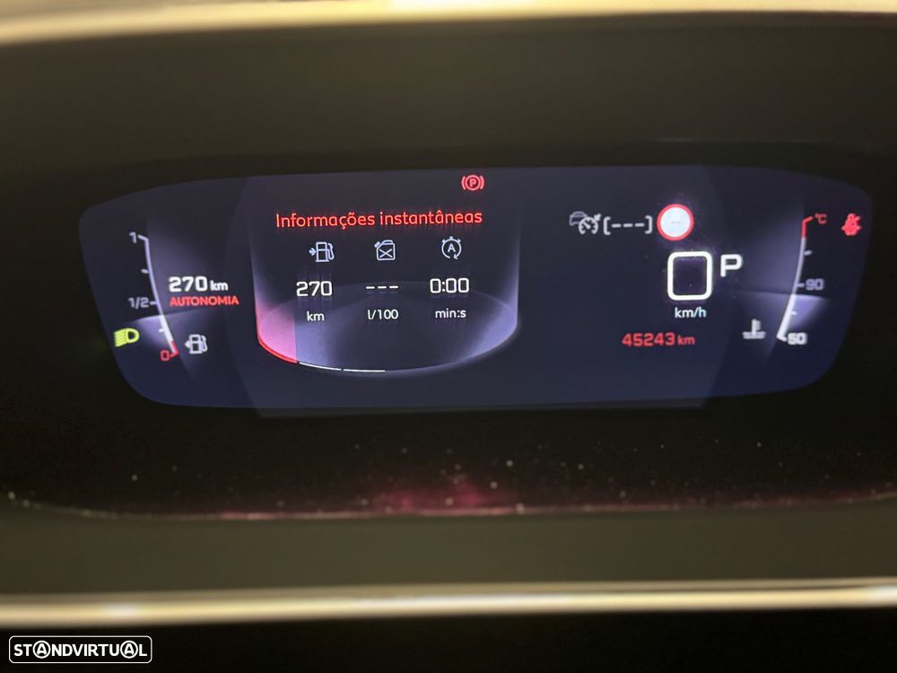 Peugeot 2008 1.2 PureTech Allure Pack EAT8 - 24