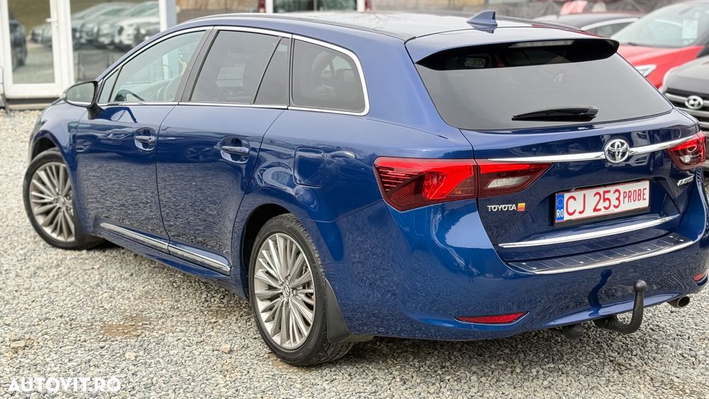 Toyota Avensis 2.0 D-4D Executive - 23