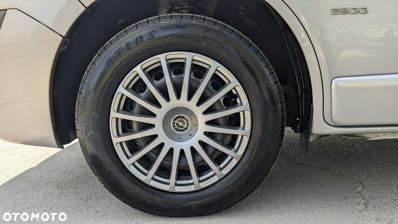 Opel Vivaro - 35
