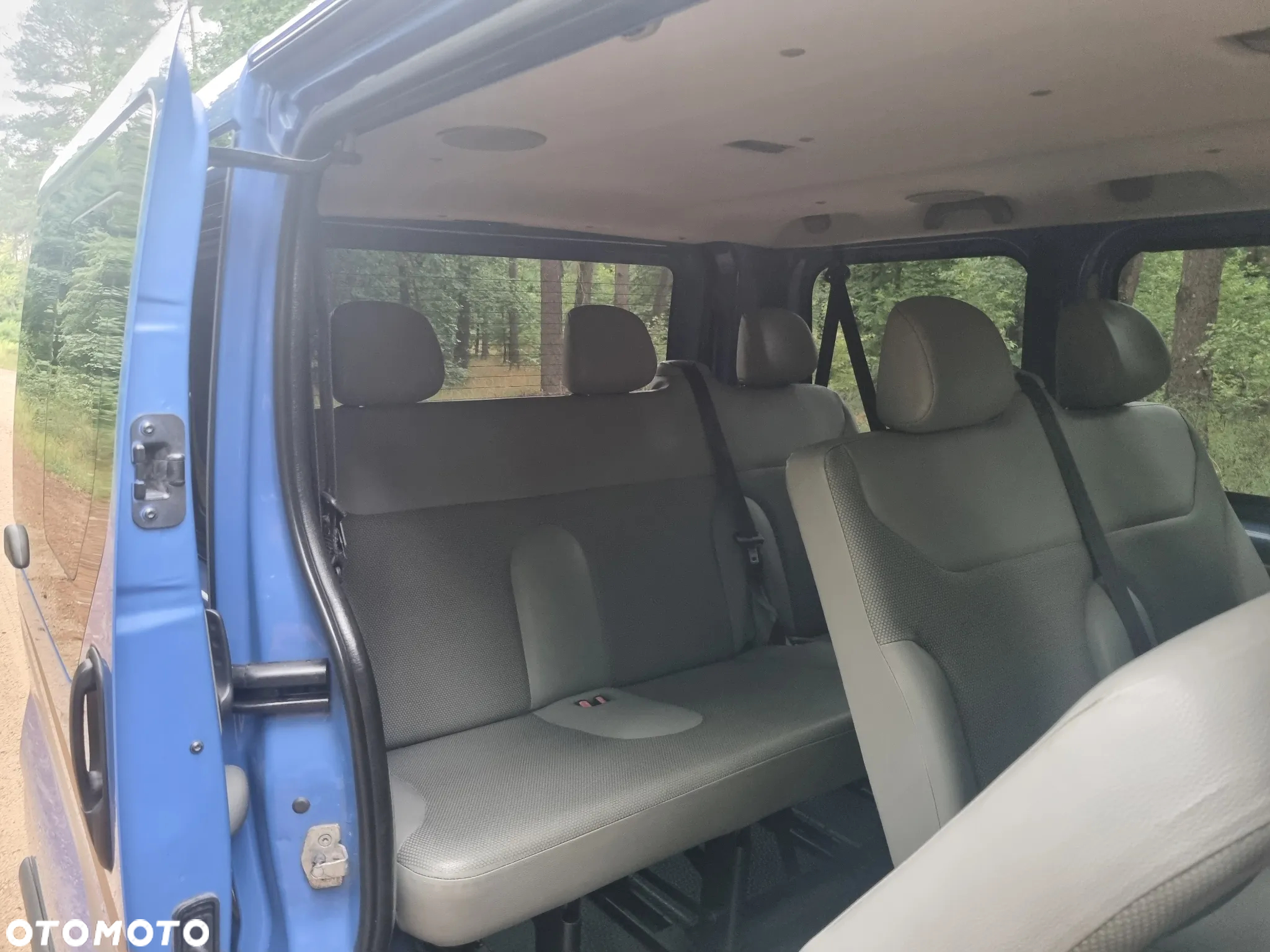 Opel Vivaro 2.5 CDTI L1H1 - 36