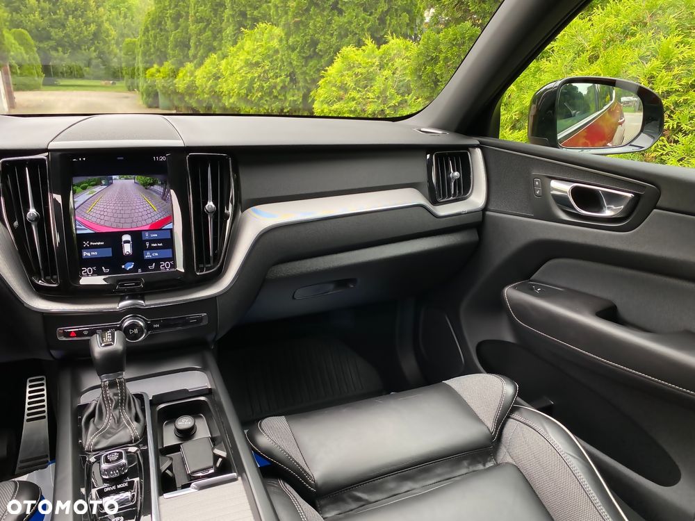 Volvo XC 60 D4 Geartronic RDesign - 20