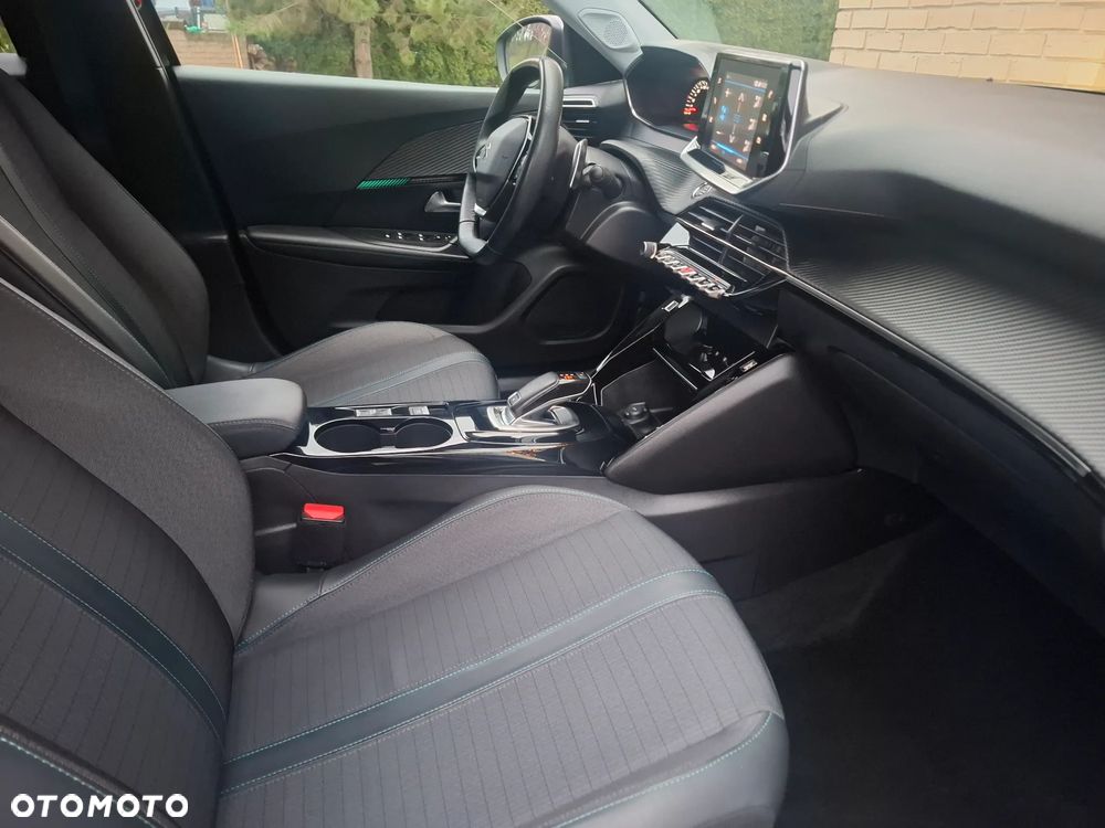 Peugeot 2008 1.2 PureTech Allure S&S EAT8 - 8
