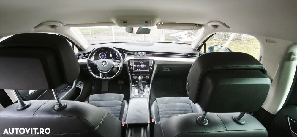 Volkswagen Passat - 11