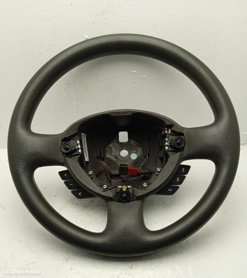 VOLANTE FIAT PUNTO 2005 - 1