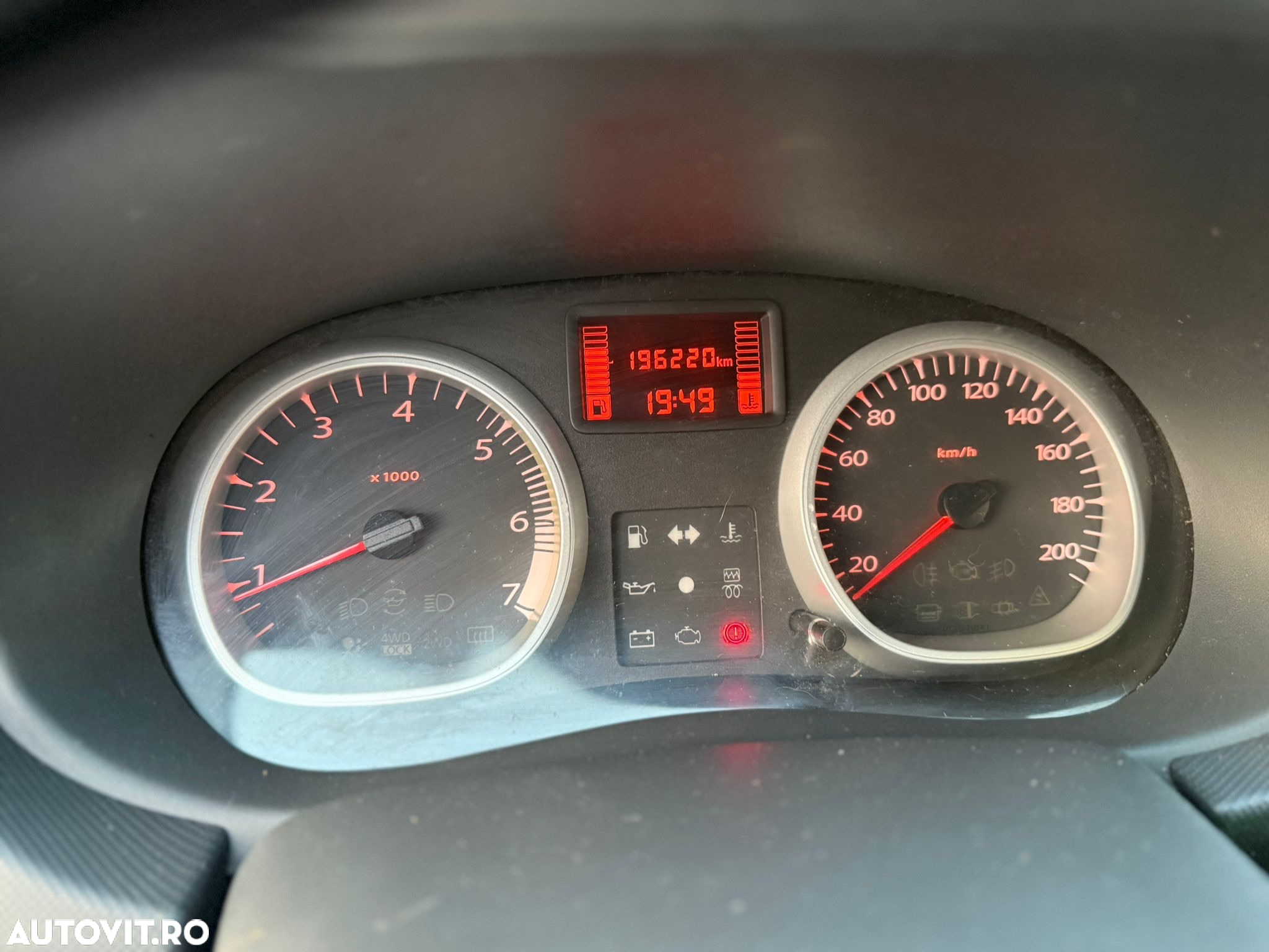Dacia Duster 1.5 dCi 4x2 Laureate - 9