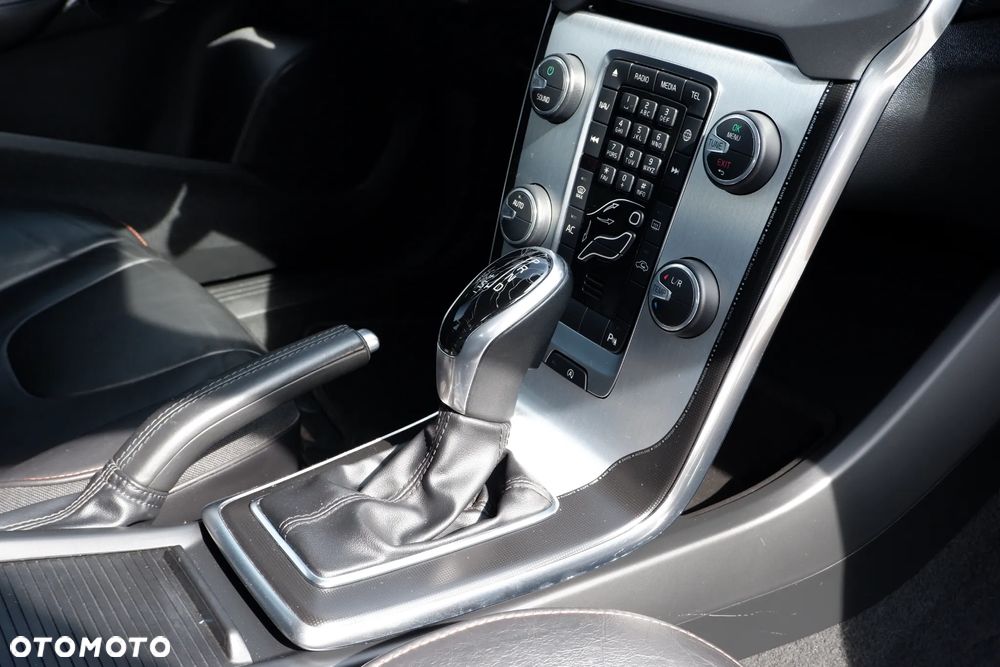 Volvo V40 D2 Powershift Ocean Race - 8