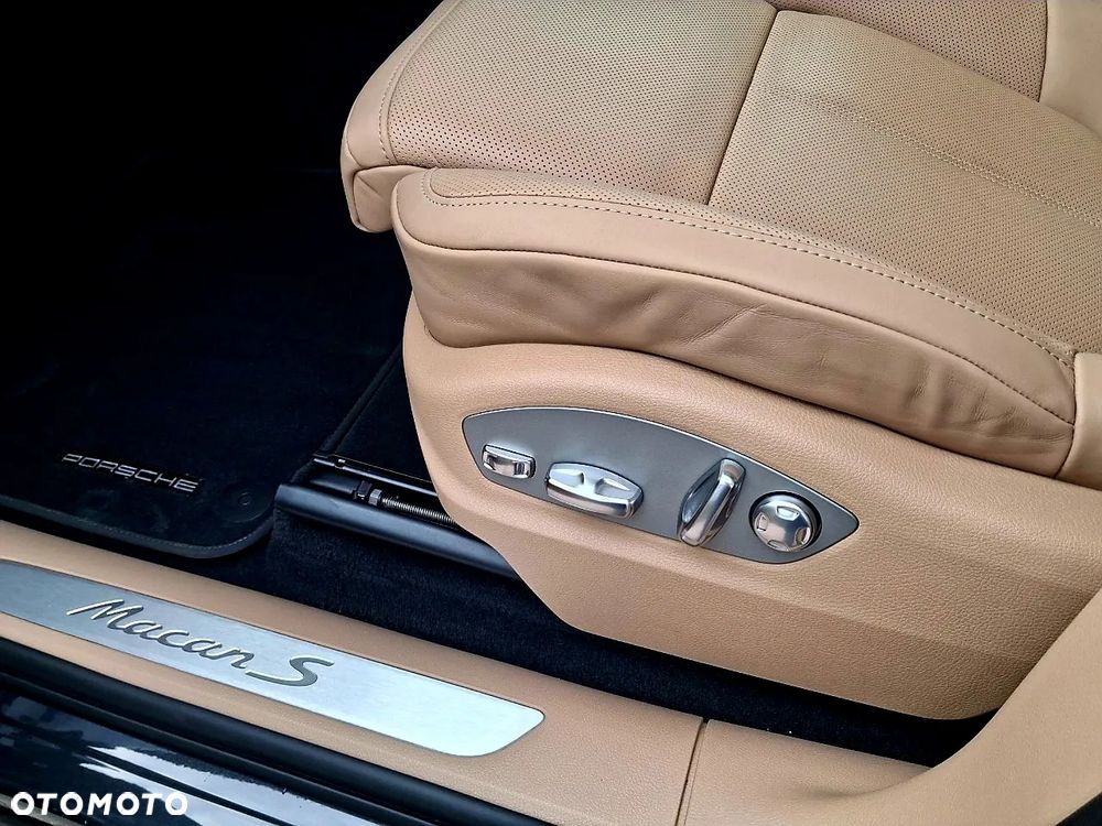 Porsche Macan - 13