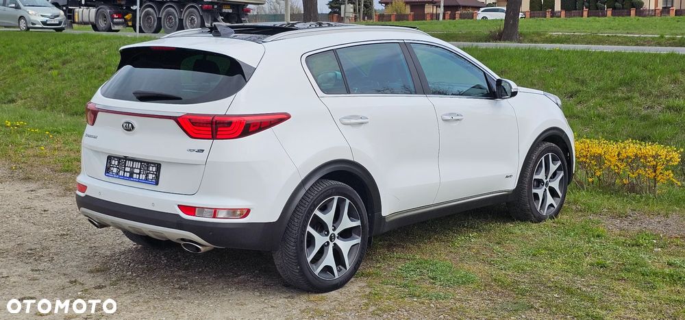 Kia Sportage 2,0 CRDI AWD GT Line - 4