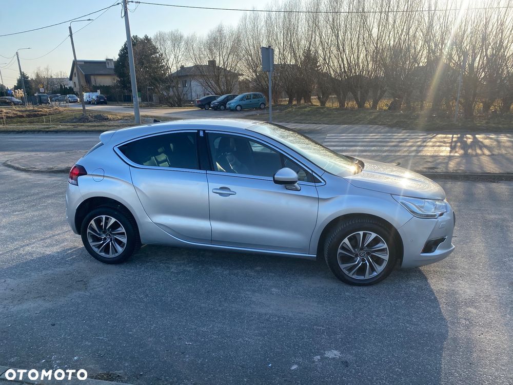 Citroën DS4 HDi 110 Chic - 12