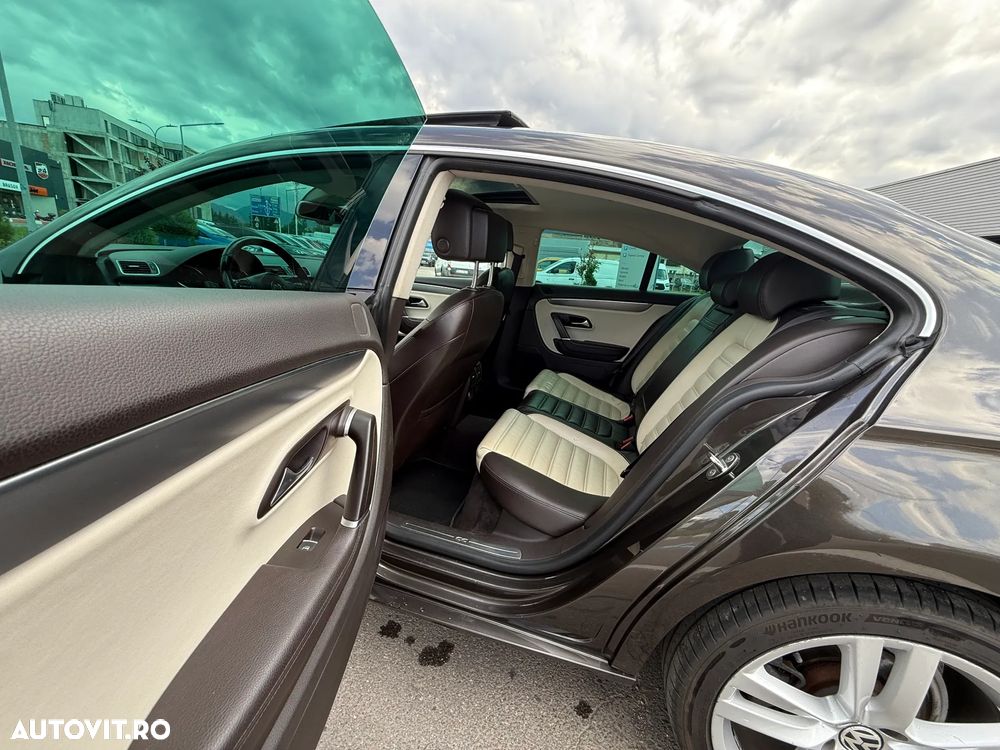 Volkswagen Passat CC - 20