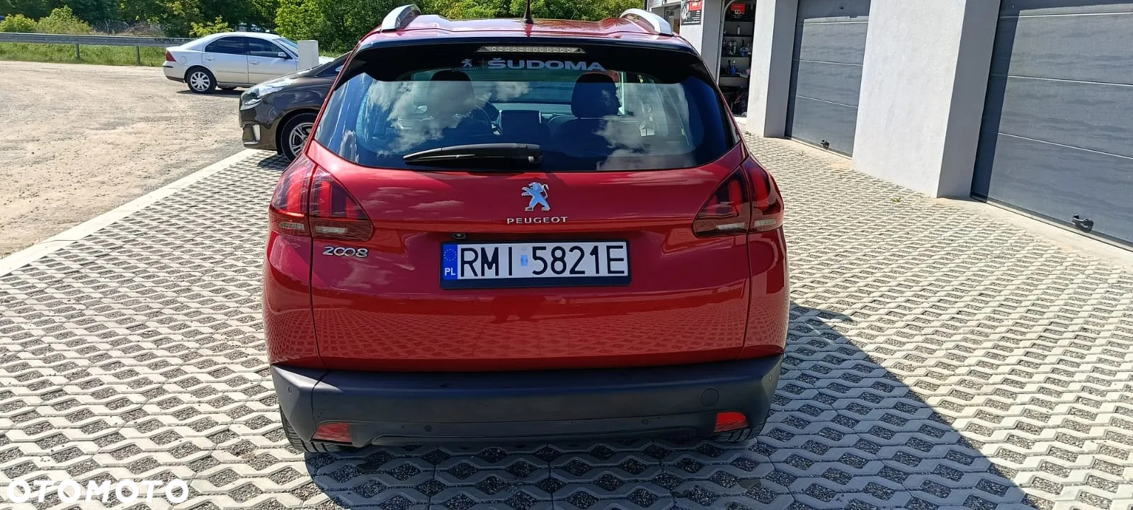Peugeot 2008 - 4
