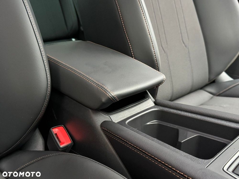 Cupra Formentor 1.5 eTSI mHEV DSG - 35