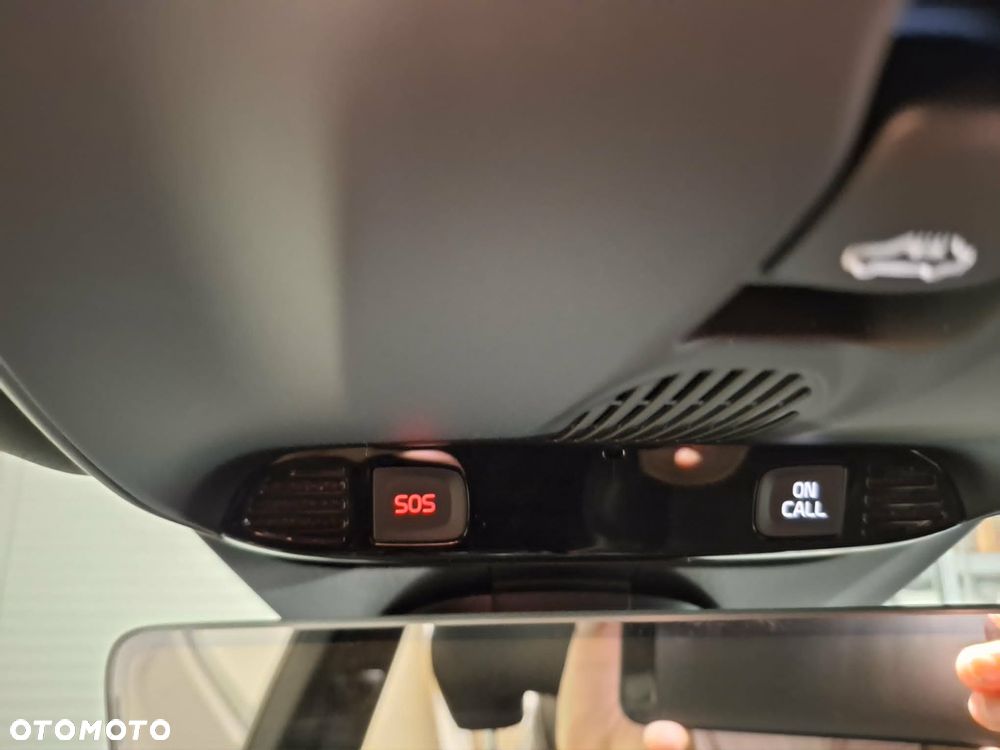 Volvo V40 D2 Drive-E R-Design Kinetic - 9