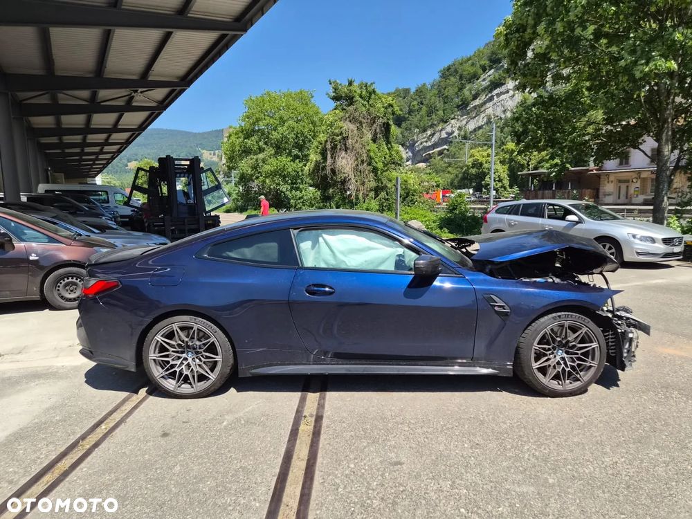 BMW M4 Competition M xDrive - 4