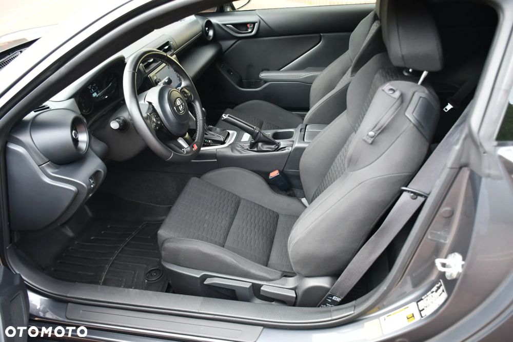 Toyota GR86 2.4 Dynamic - 7