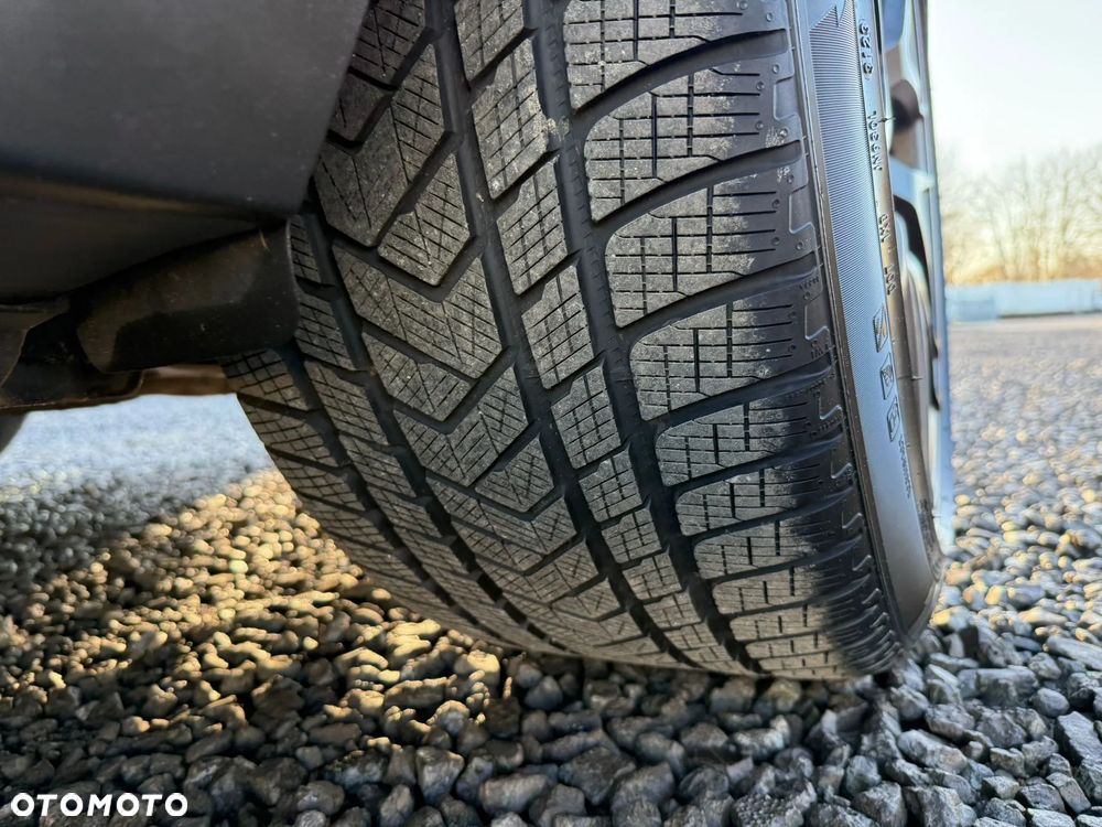 Mercedes-Benz GLE - 19