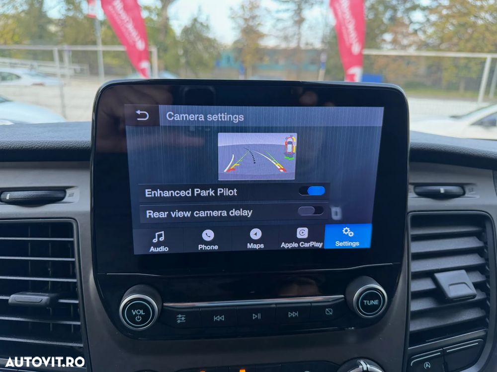 Ford TRANSIT CUSTOM - 13