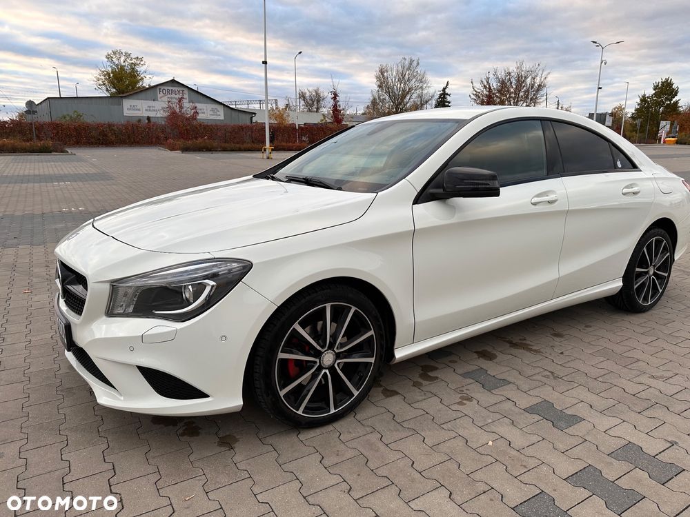 Mercedes-Benz CLA - 4