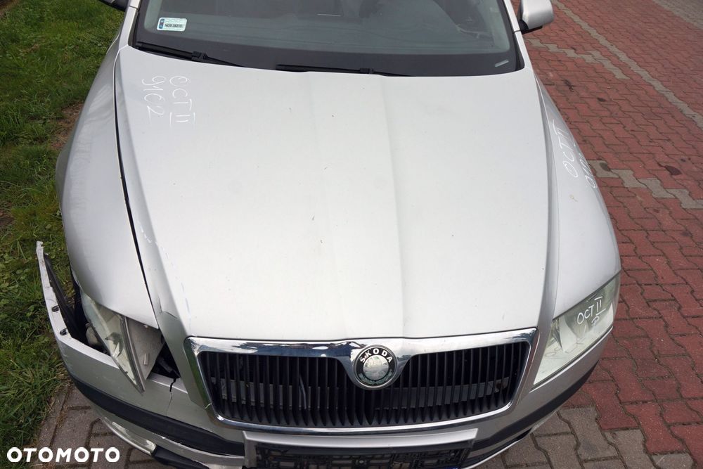 MASKA POKRYWA SILNIKA OCTAVIA II 1Z3 9102 SREBRNY SKODA 2004-2008 - 1