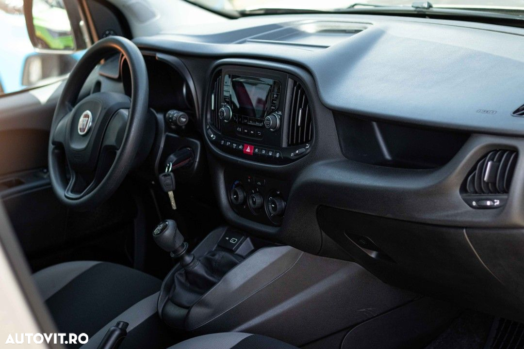 Fiat Doblo Combi 1.6 Mjet 90 CP Confort - 24