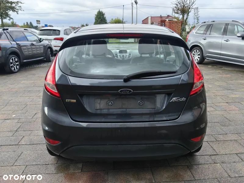 Ford Fiesta 1.4 TDCI Ambiente - 6