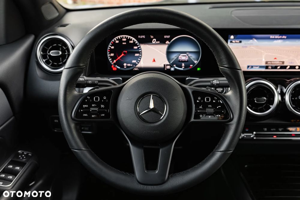 Mercedes-Benz GLB 200 Style 7G-DCT - 33
