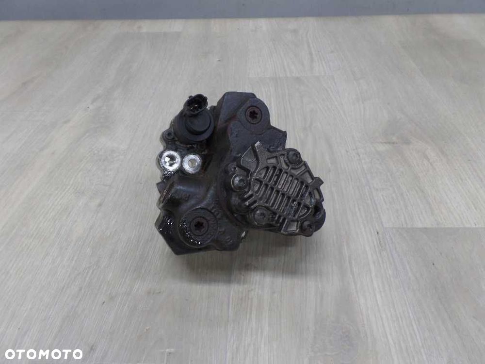 MITSUBISHI CANTER FUSO 4.9 DID 7C18 POMPA WTRYSKOWA PALIWA 0445020050 ME225083 - 3