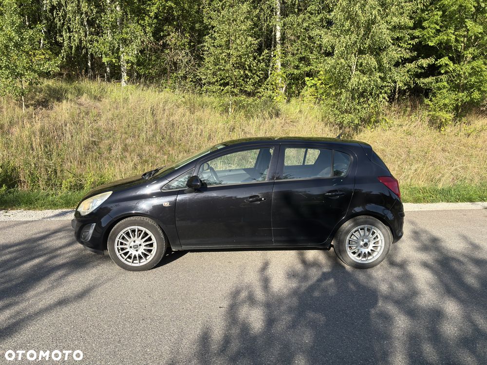 Opel Corsa 1.2 16V Essentia - 8