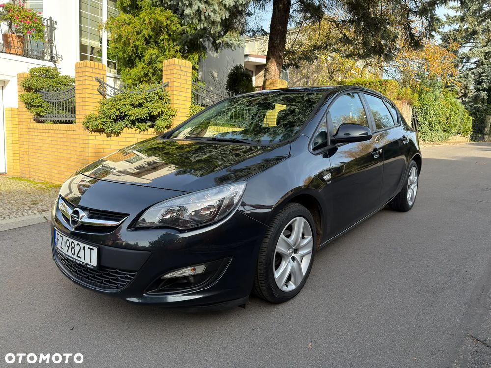 Opel Astra - 1
