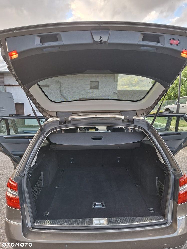 Mercedes-Benz Klasa E 350 CDI BlueEff Avantgarde - 19