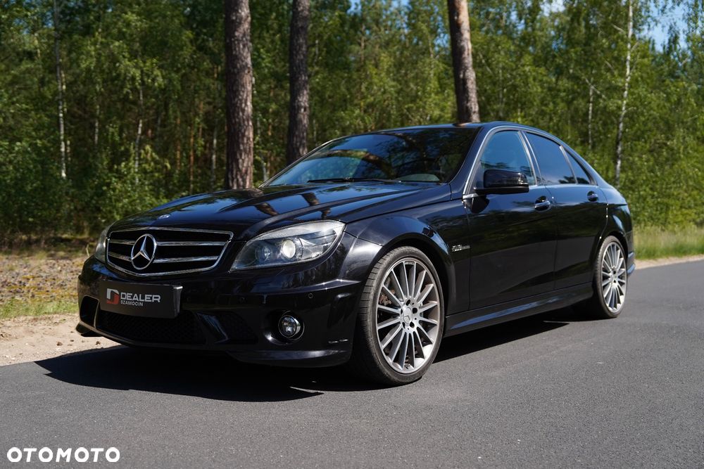 Mercedes-Benz Klasa C 63 AMG 7G-TRONIC SPORT EDITION - 25