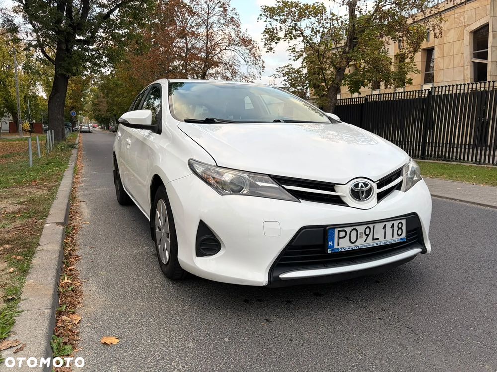 Toyota Auris - 17