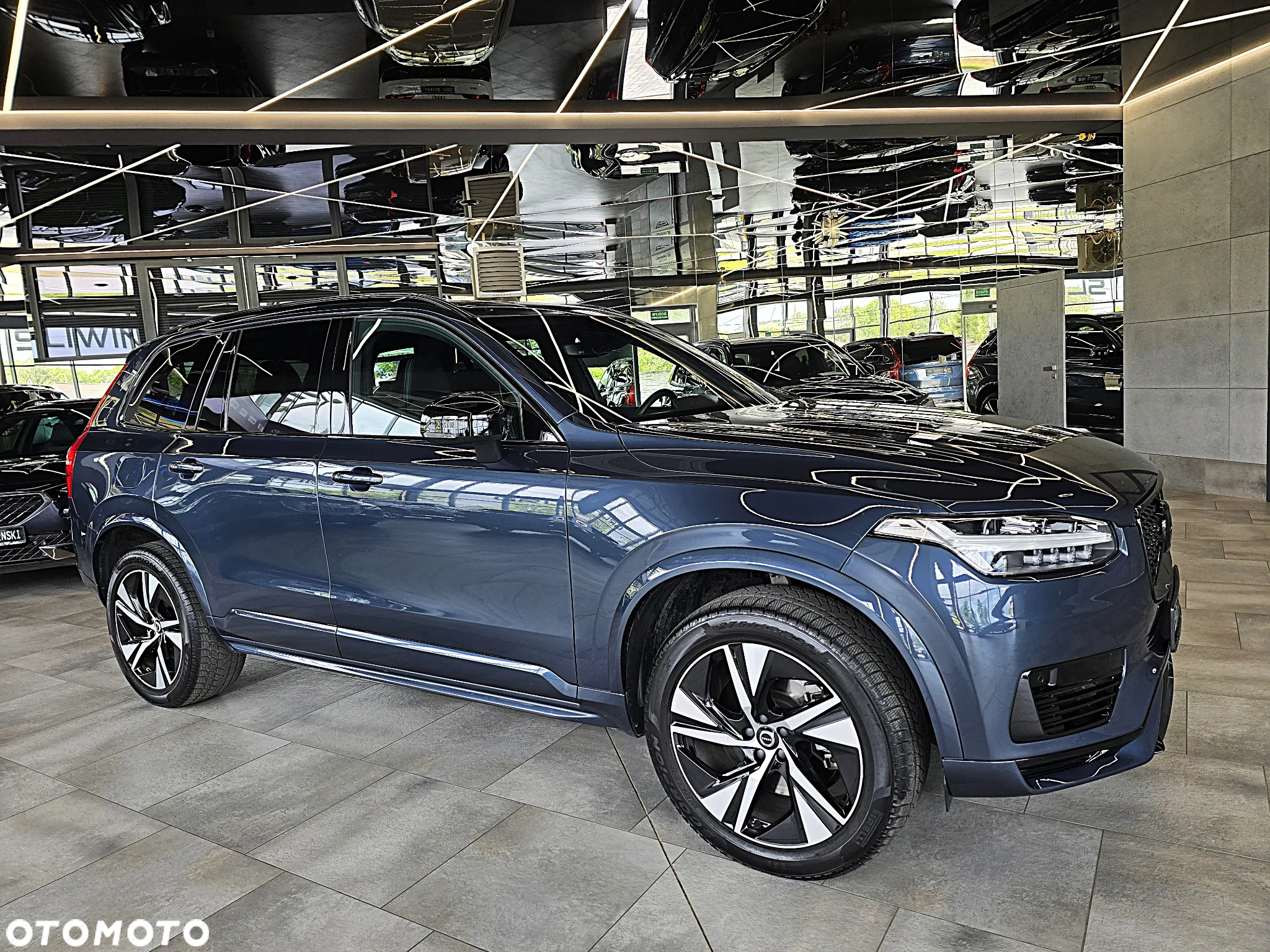 Volvo XC 90 T8 AWD Twin Engine Geartronic RDesign - 11