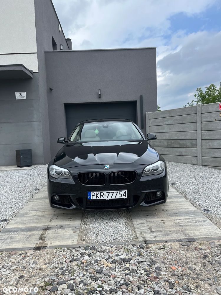 BMW Seria 5 530d xDrive Sport-Aut Luxury Line - 4