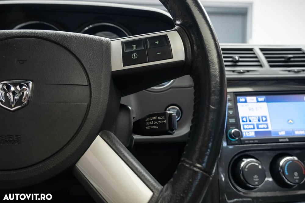 Dodge Challenger - 20