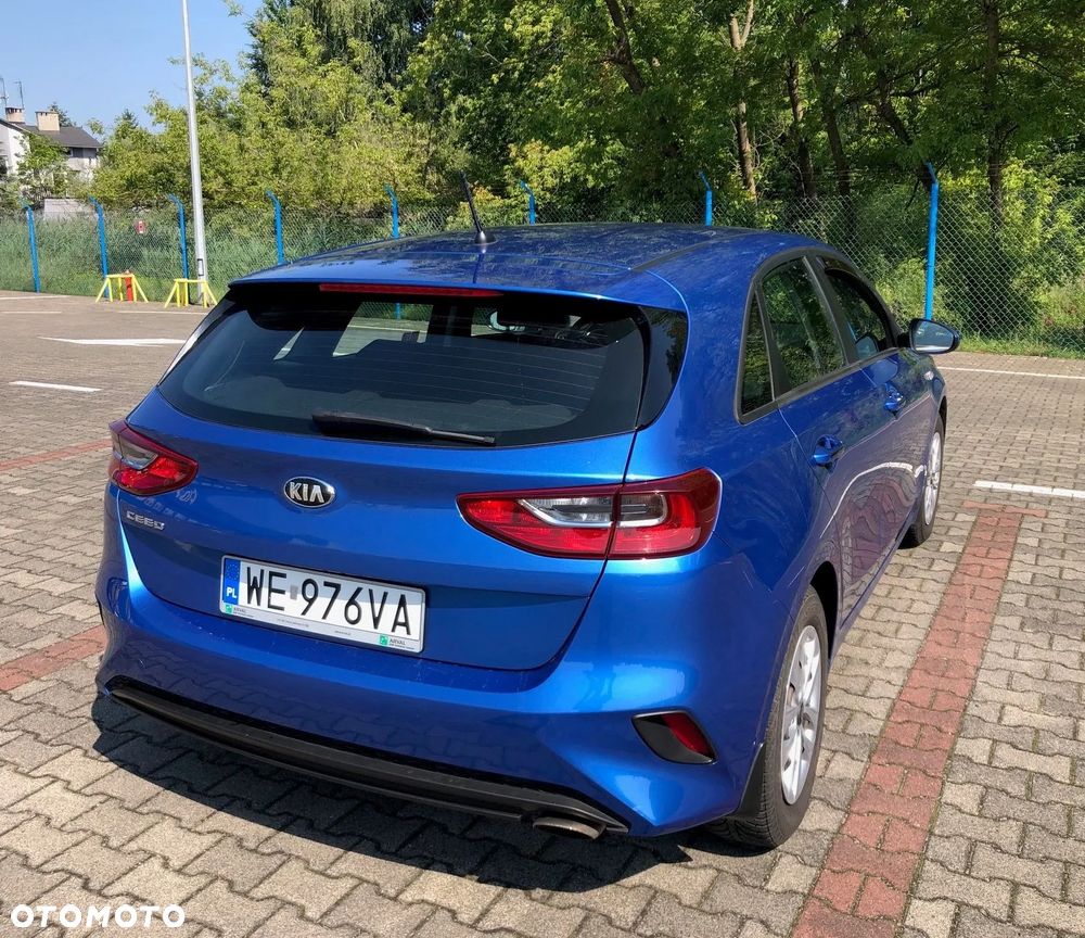 Kia Ceed - 10
