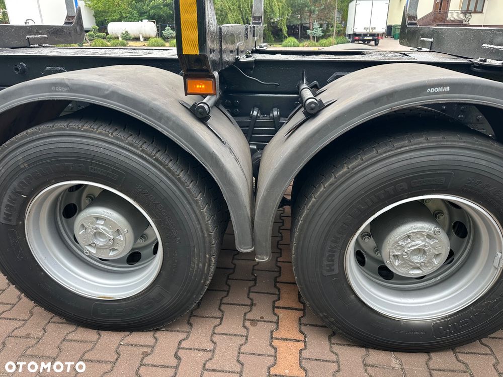 Scania R560 v6 resor 6x4 do drewna drzewa lasu hds - 6