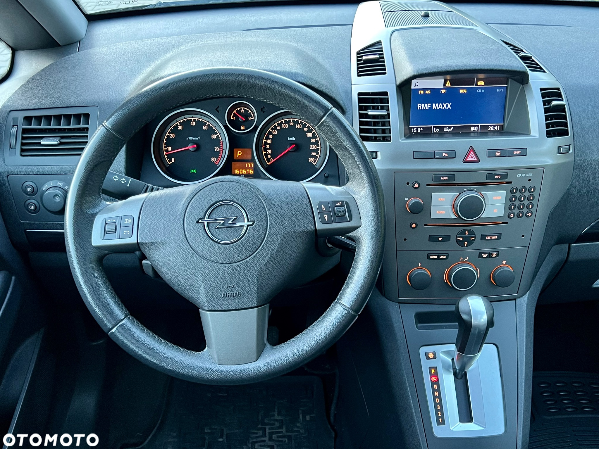 Opel Zafira 2.2 Automatik Cosmo - 7